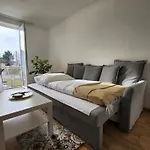 Sunny Center Apartment, Free Parking Apartament Pieszczany