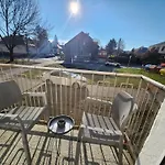 Sunny Center Apartment, Free Parking Apartament