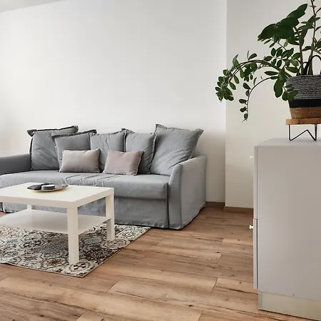 Sunny Center Apartment, Free Parking *