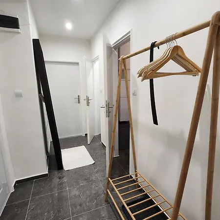 Sunny Center Apartment, Free Parking * Pieszczany