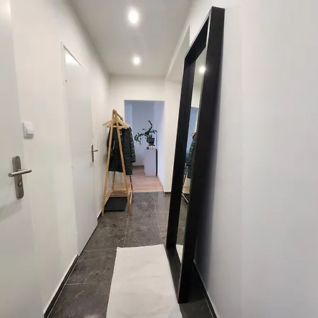 Sunny Center Apartment, Free Parking Apartament Pieszczany