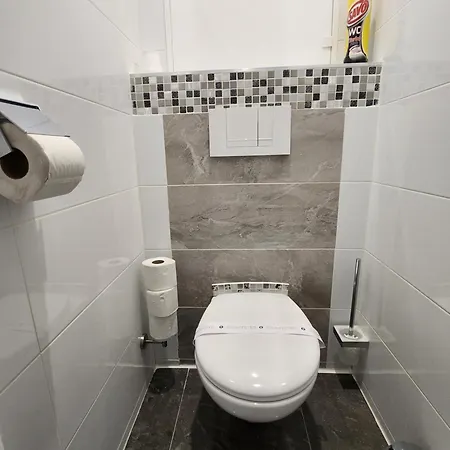 Sunny Center Apartment, Free Parking Pieszczany