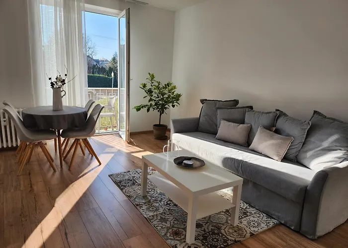 Sunny Center Apartment, Free Parking Appartement Piest'any