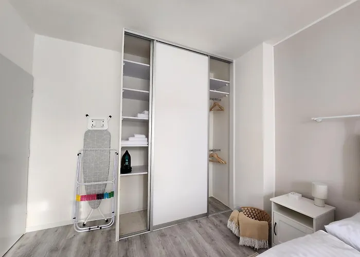 Sunny Center Apartment, Free Parking * Piest'any